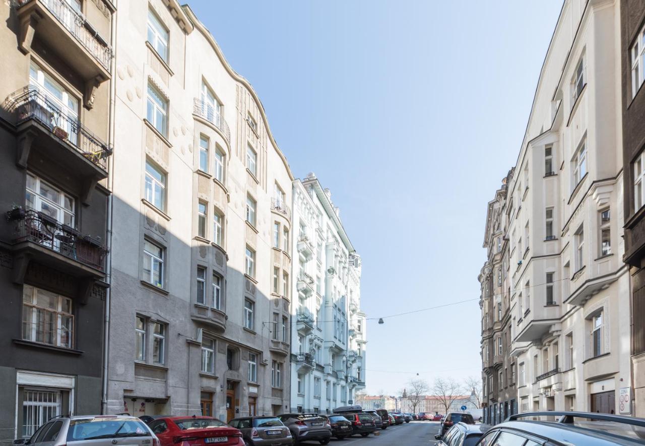 Luxury Riverside In The Center Of Praga