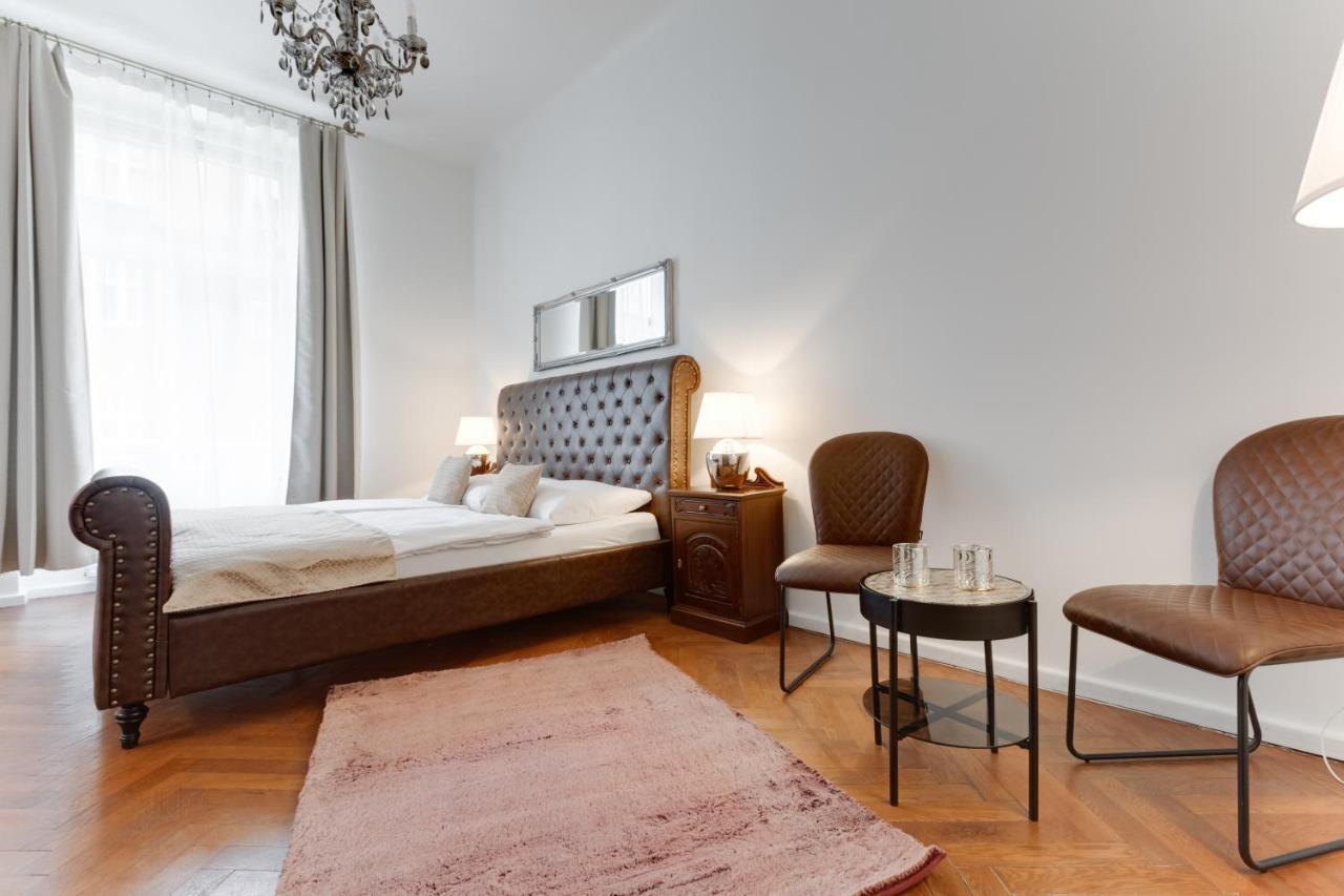 Luxury Riverside In The Center Of Apartament